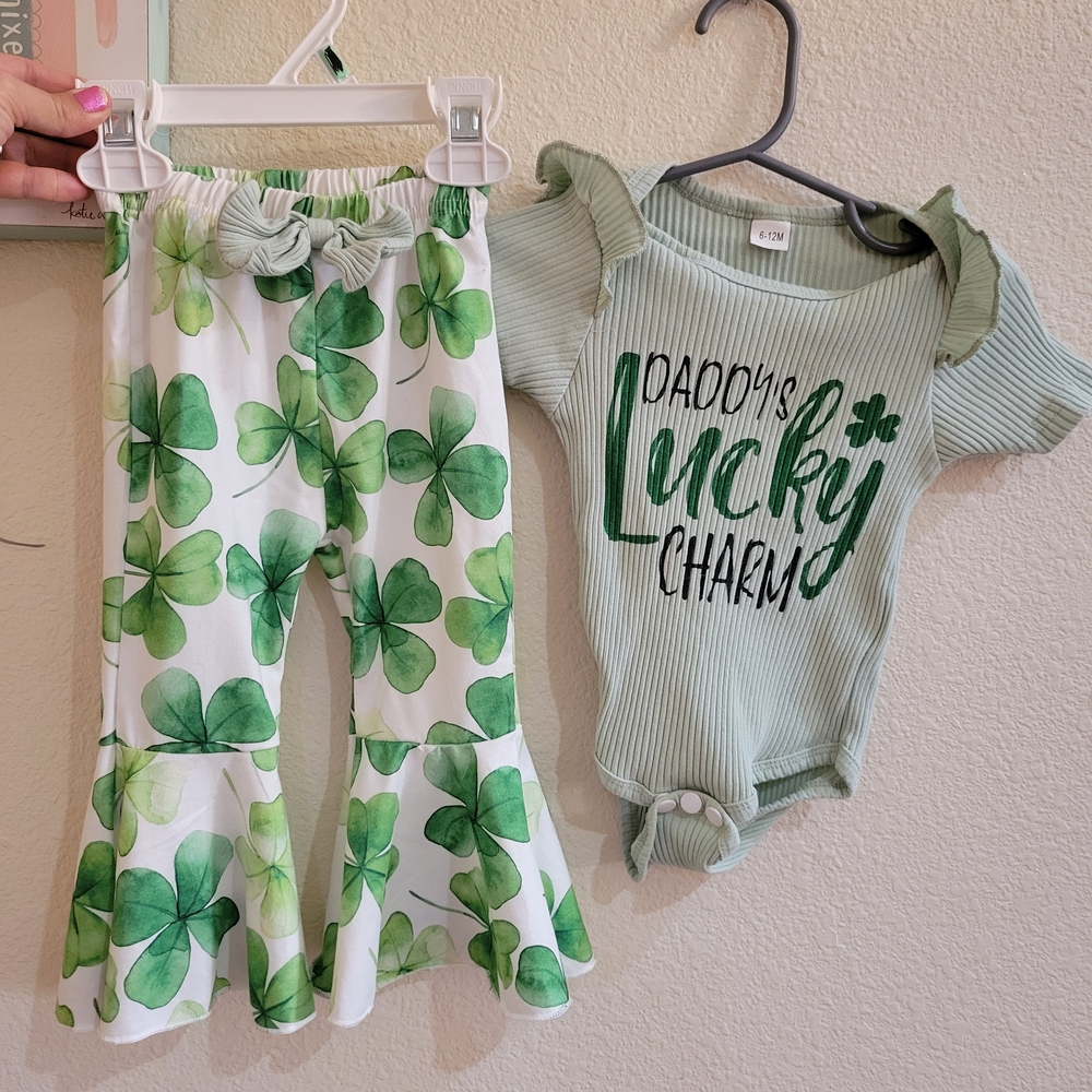 Green Shamrock Baby Girl Outfit Set Size 6-12 Month
